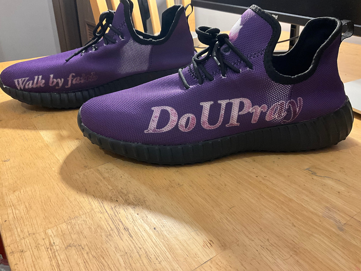 DoUPray Sneakers (purp)