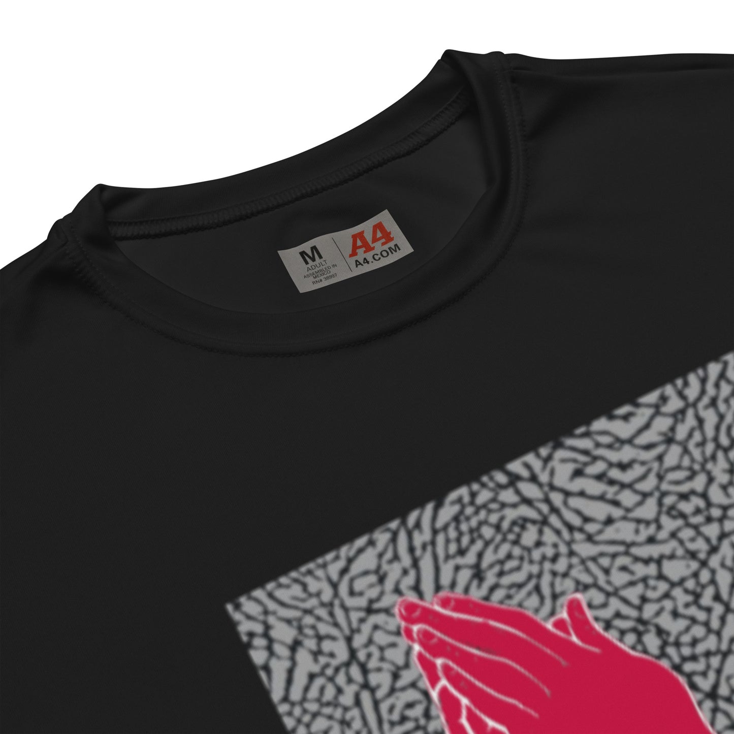 Experience ultimate comfort and style with the Air Pray performance crew neck tee – perfect for every move you make!